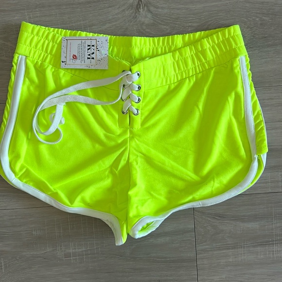 Women’s Casual Sweat Shorts Size M with Drawstring Summer Workout, Yoga - Picture 1 of 1